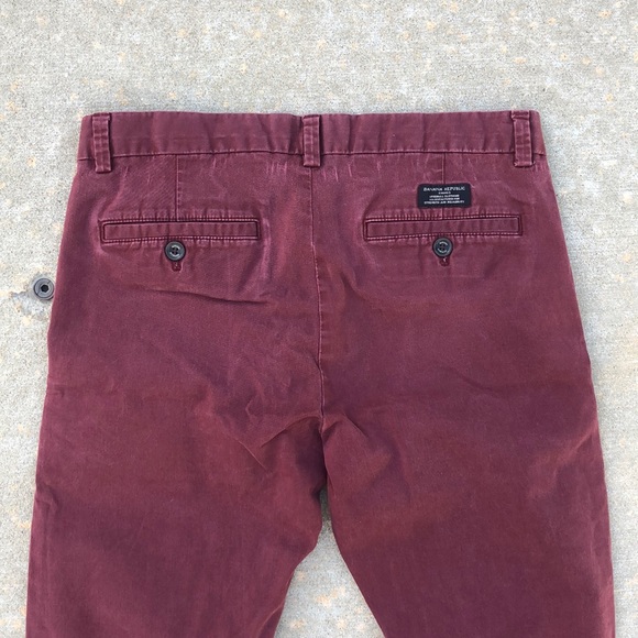 Men’s Red Banana Republic Khakis 31x32 - Picture 3 of 4